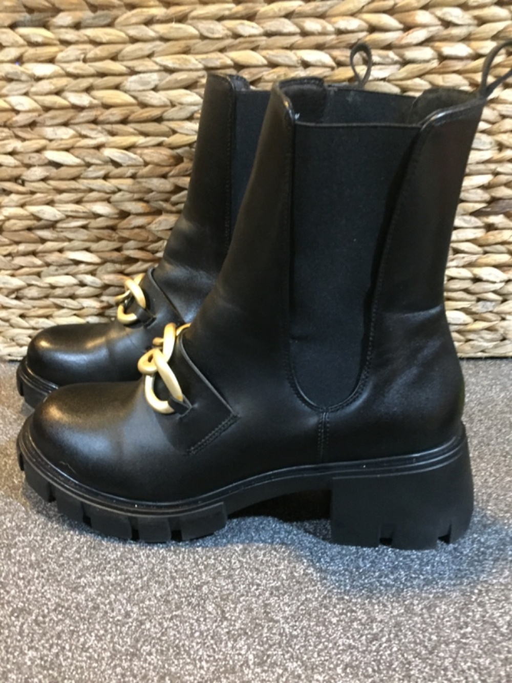 Steve Madden Hooked Black Heeled Boots with Gold Chain Detail - Picture 8 of 13